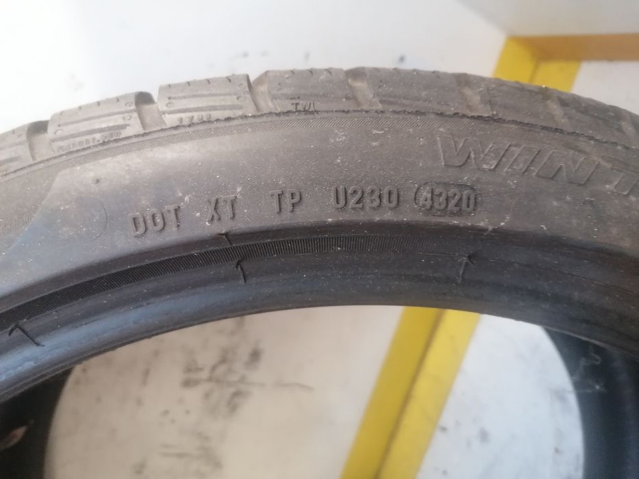 315/30/21 Iarna 2 Pirelli 105v dot 4320.  5,,87mm