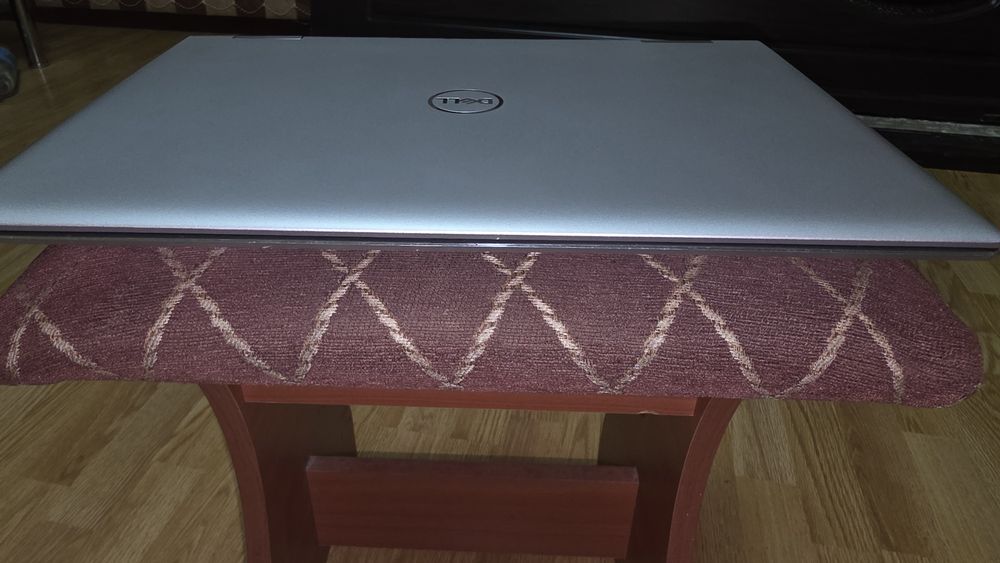 Laptop DELL  Inspiron 7706 2in1 - Touch-screen