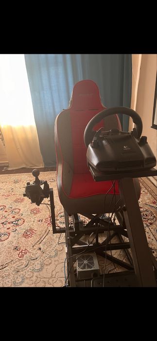 Руль игровой и сидение