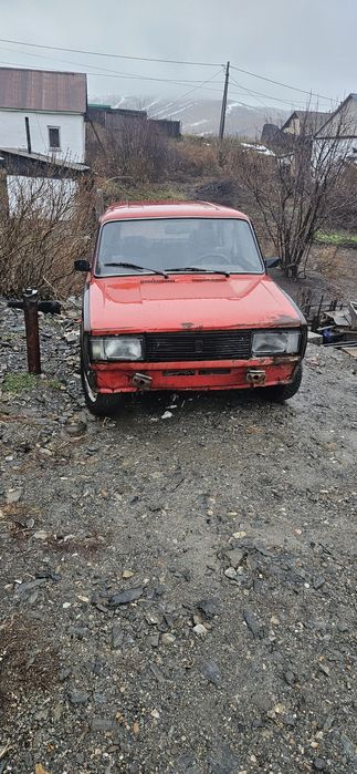 Продавм ваз 2104