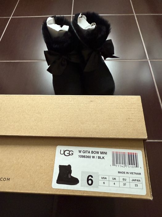 UGG Colectia Mini Bailey