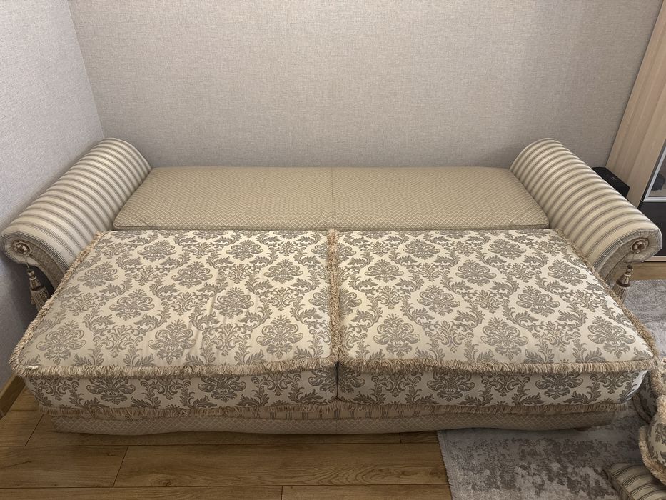 Продается Диван