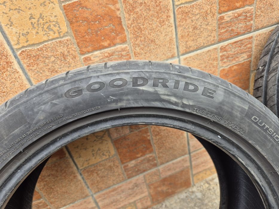 Летни 235/45ZR17 и 225/45R17