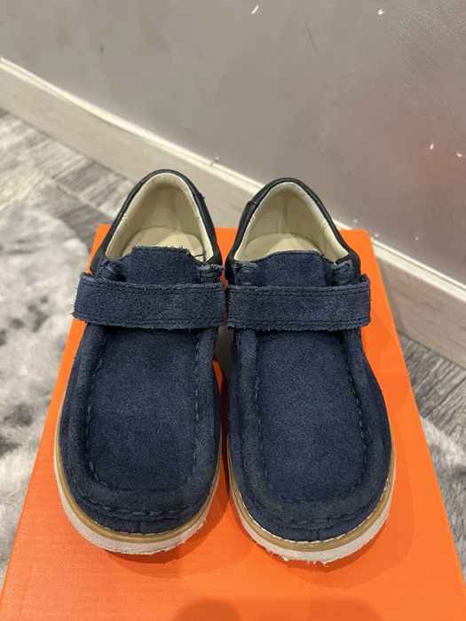 Обувки Clarks за момче