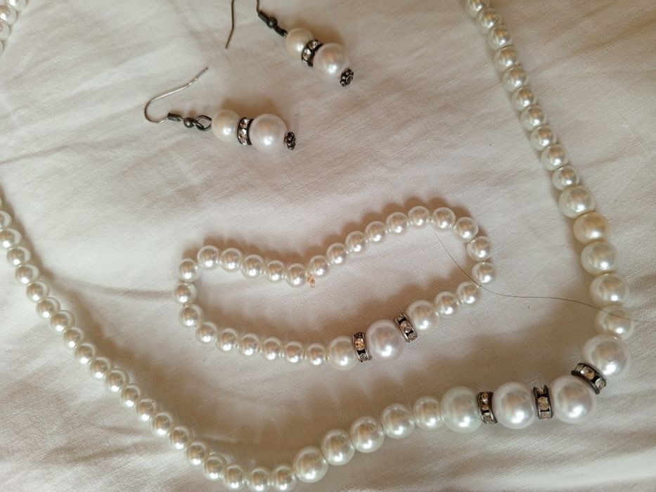 Бижутерия нарядная