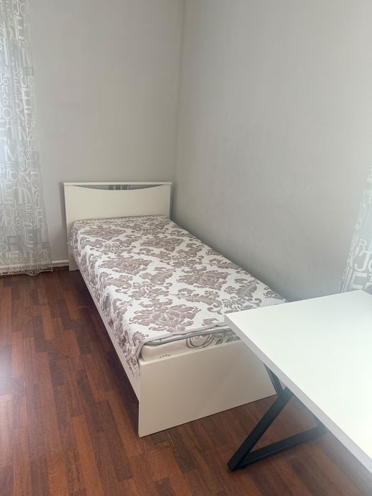 детские кровати 2 шт