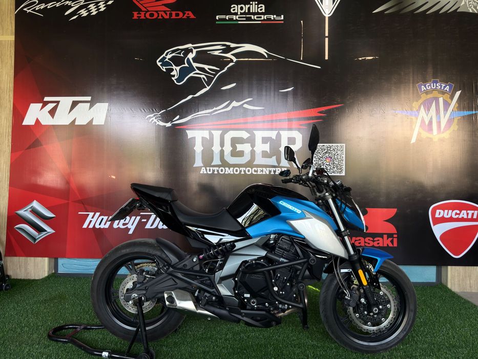 CF Moto 400NK Street