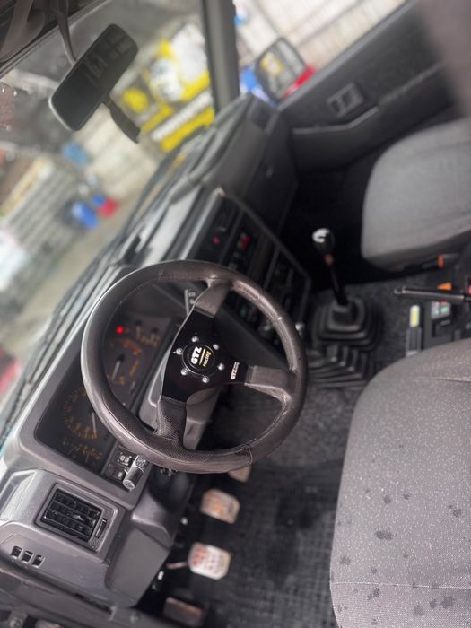 Nissan Patrol Y60 Autoutilitara