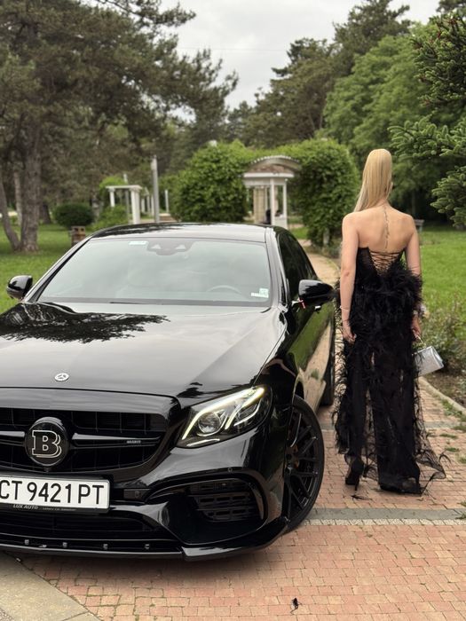 Черна бутикова рокля