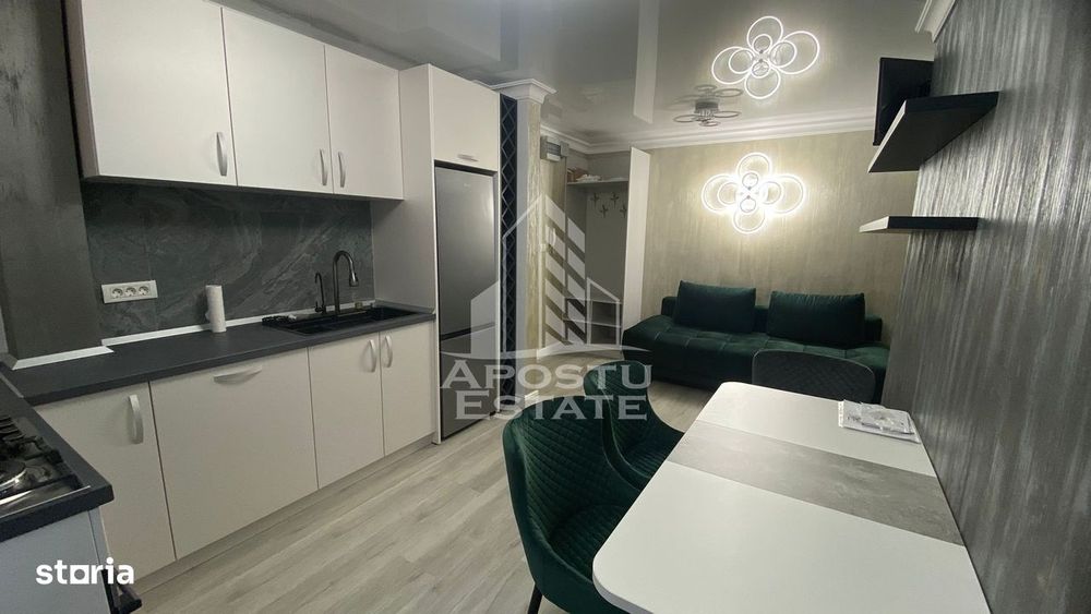 Apartament 2 camere, de închiriat,garaj,centrala proprie, zona Unirii — fotografia 1