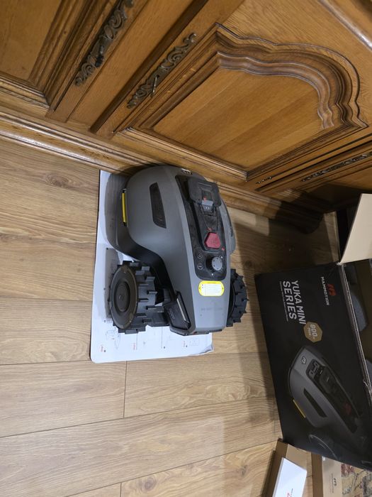 robot de tuns gazonul Yuka mini series 800m2