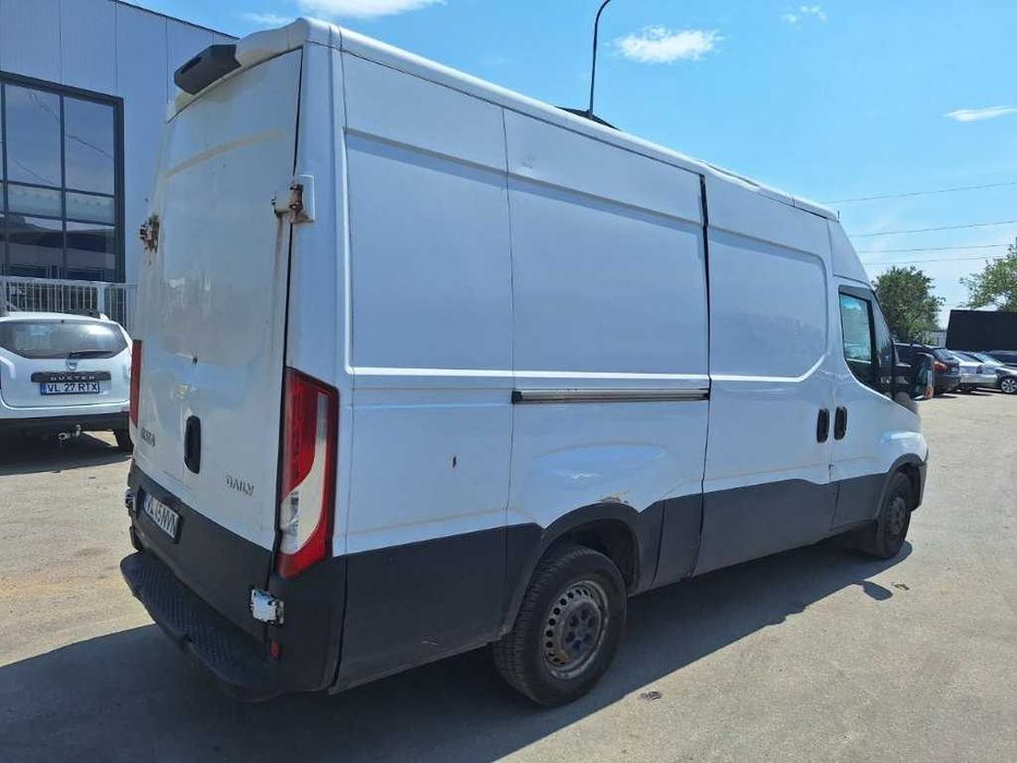 Vindem  autoutilitara  IVECO DAILY