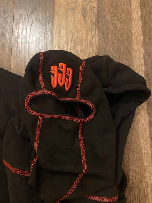 Суичър на sinners