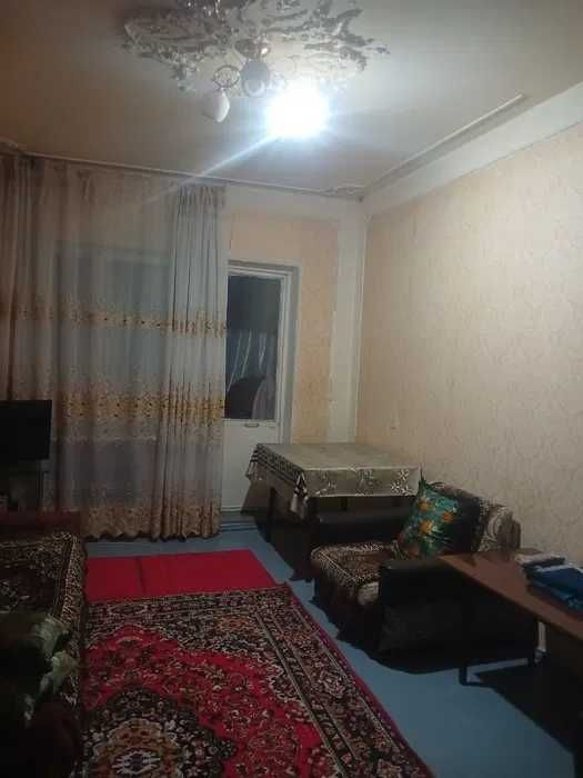 Продаётся 2-комнатная, 3 этаж из 5, площадью 60 м², Ахмад Югнакий