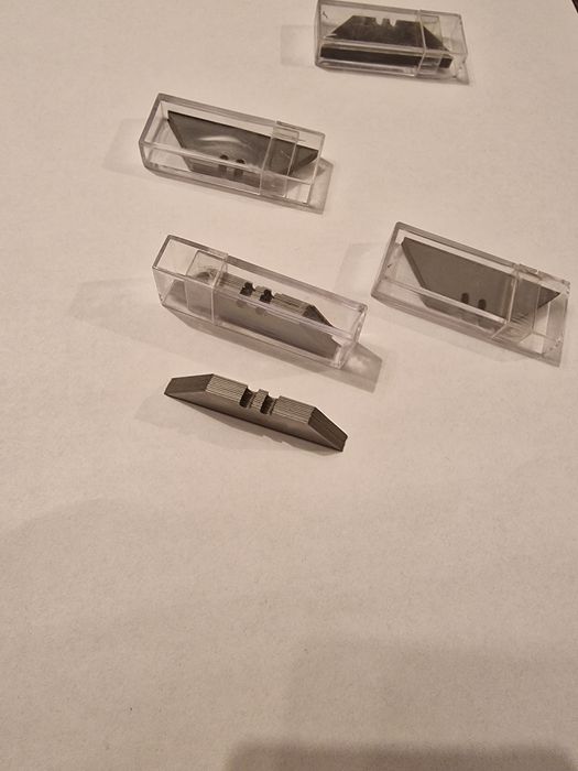Lame cutter trapezoidale și tip cârlig