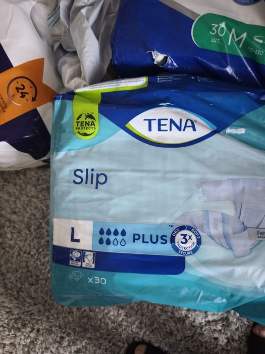 Продам памперсы 2 упаковки