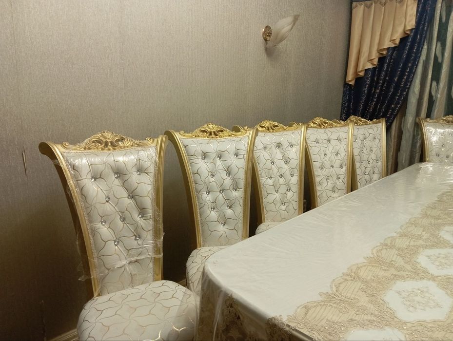 Yangi 12 kishilik stol stul