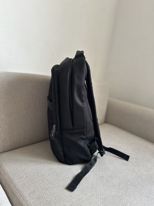 Рюкзак черный и красный Samsonite
