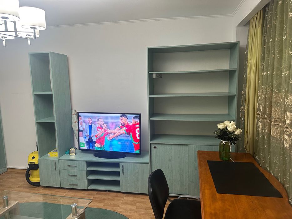 Închiriez garsonieră Mihai Bravu-Dristor etajul 1 loc de parcare 400€