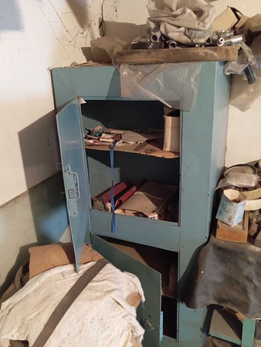 Сейф металлический