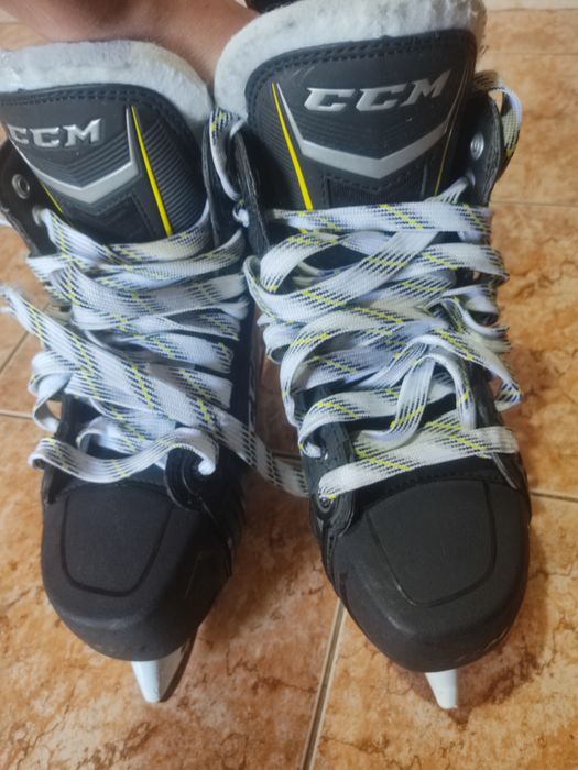 Коньки,хоккейные