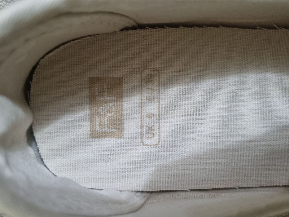 Из Великобритании, оригинал с блёстками, не ношеная