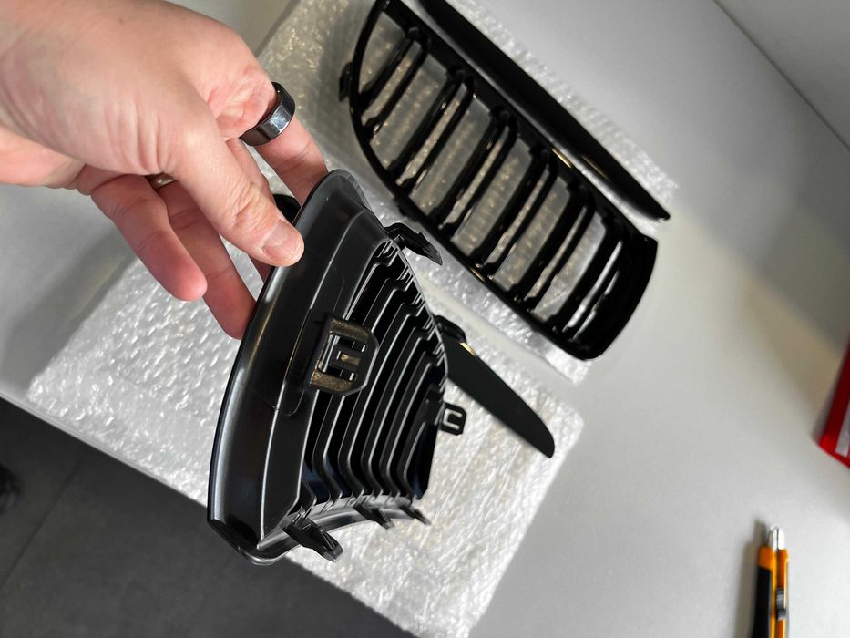 Grile Duble M Negru Lucios Bmw Seria 3 E90/E91 NON-LCI