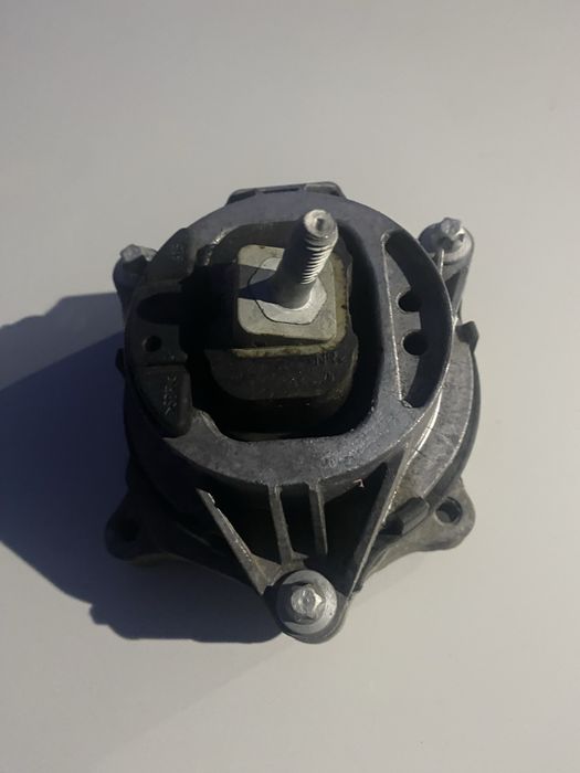 Tampoane motor bmw F30,31 f36