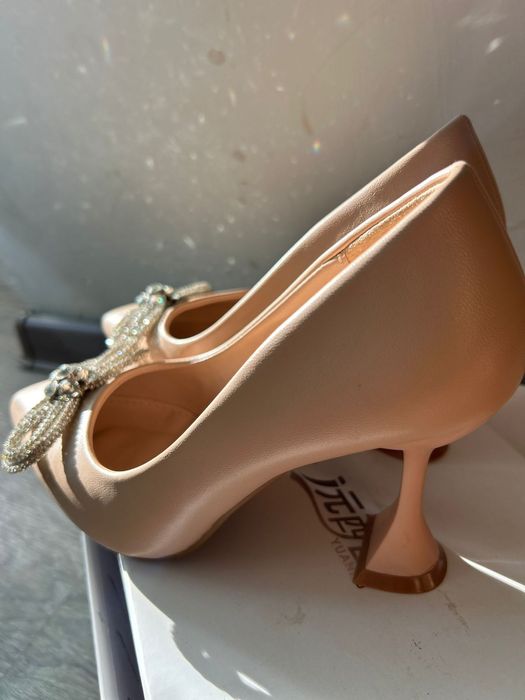 туфли продам новый.