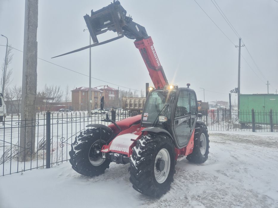 Телескопический погрузчик Manitou MT 1435
