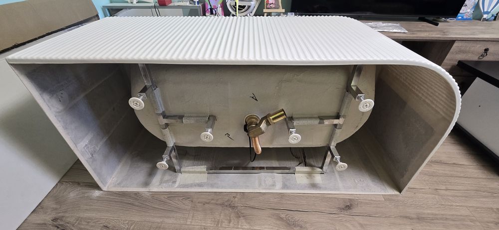 Cada baie,noua, stare excelenta