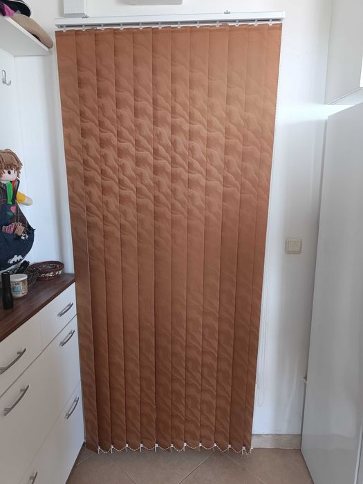 Завеса с корниз и регулиращ механизъм от Ролпласт