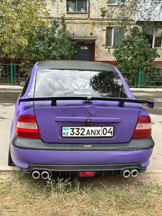 Продам машину опель вектра