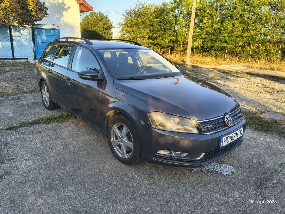 Vând Volkswagen Passsat B7 1.6TDI
