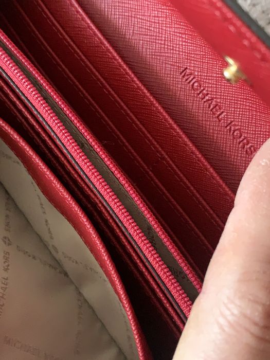 Продам кошелек фирменный