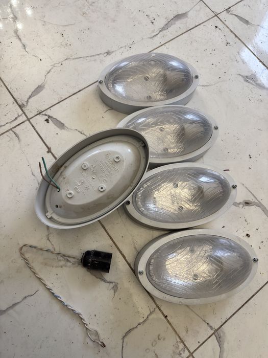 Продам прожекторы под лампу