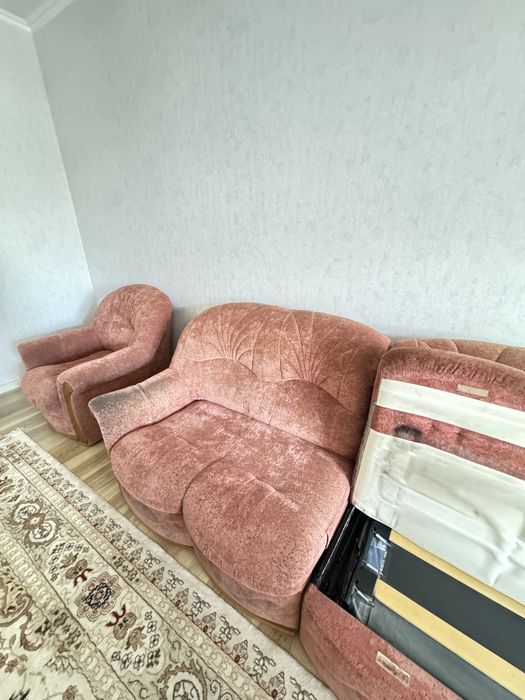 Диван раскладной , кресло , диванчик