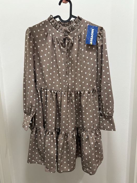 Rochiță pentru fetițe nouă cu etichetă