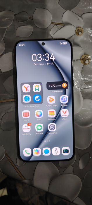 Huawei Pura 70. 12/256 гб