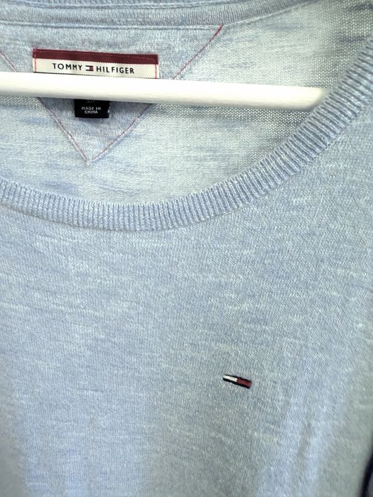 Tommu Hilfiger небесно син пуловер