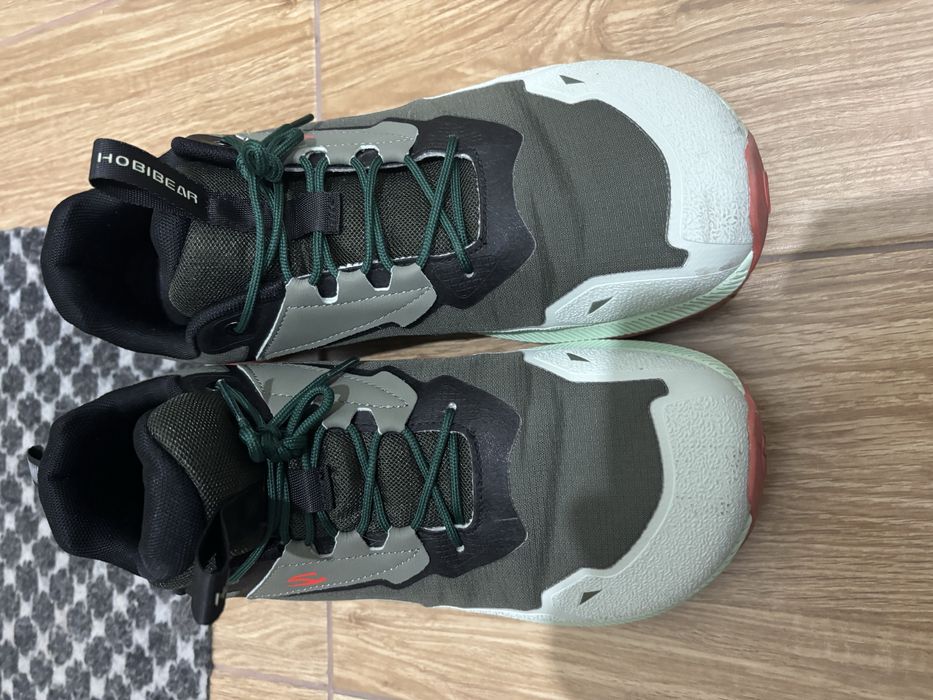 Продам кроссовку Hobibear