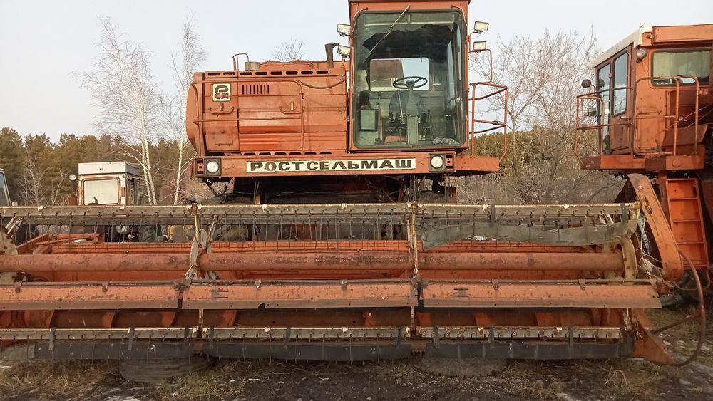 Комбайн Дон 1500!