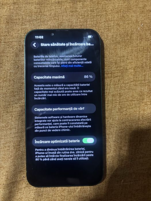 Vand iphone 13 verde de 128 GB 8/10 sanatate baterie 86 % telefonul fuctioneaza impecabil 900 de lei negociabil accept schimburi cu trotine si etc …