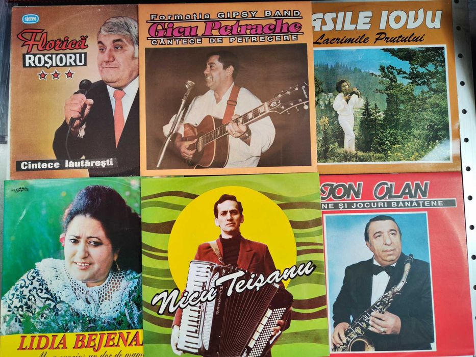 Vând viniluri rare