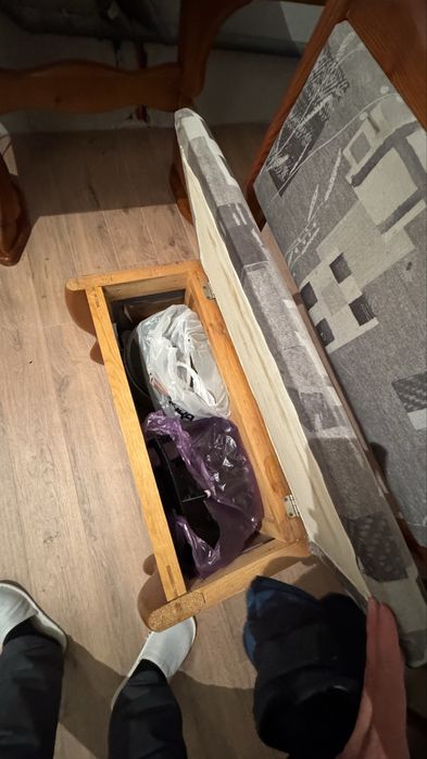 Кухонный уголок диван стол