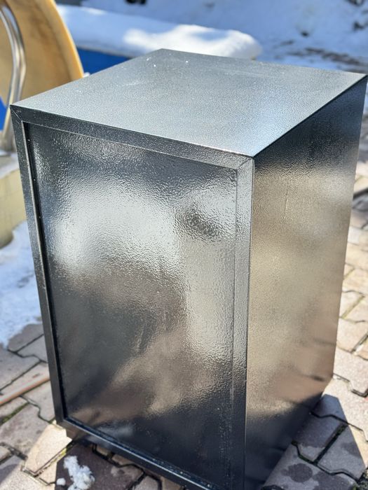 Сейф Diplomat в идеальном состоянии