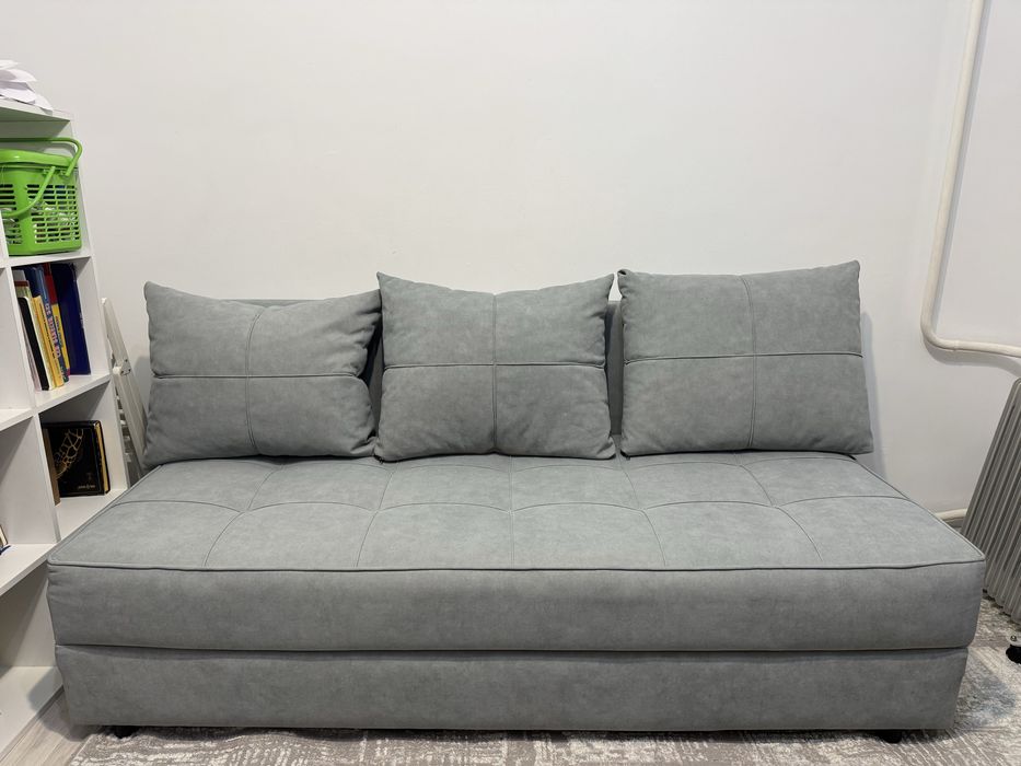 Диван для гостиной или кухни