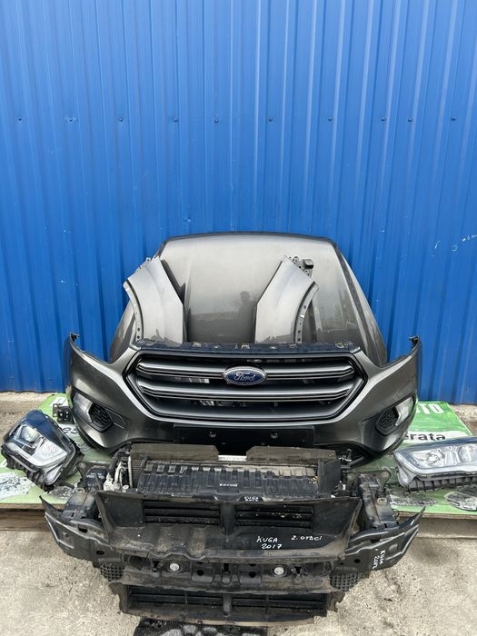 Bară față completă, trager complet, faruri xenon, aripi Ford Kuga 2017