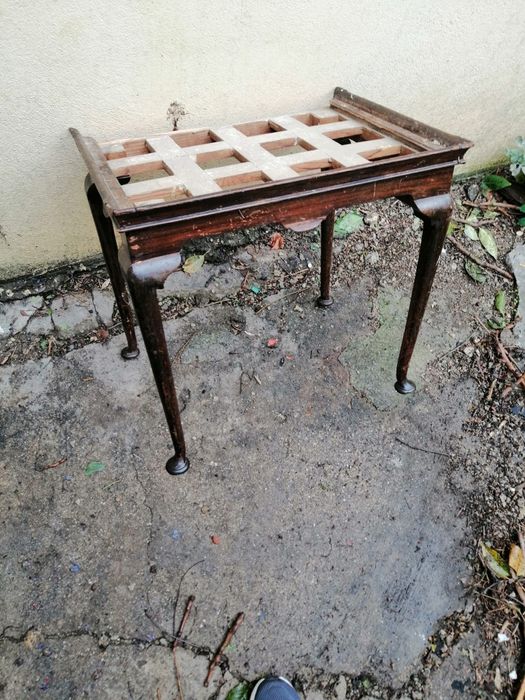 Scaune lemn vintage Thonet, taburet Ludovic, colecție