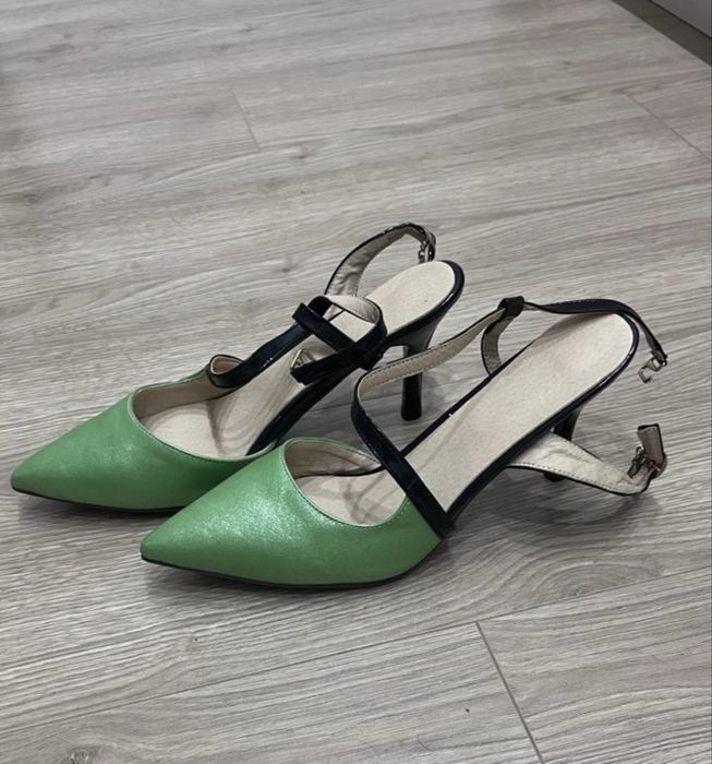 Кросовки, туфли, сапожки